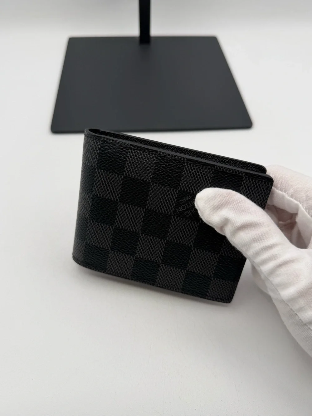 Louis Vuitton Damier Bi Fold Wallet
